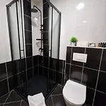 Pacifik Lux & Private Garage Apartment