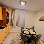 Pacifik Lux & Private Garage شقة سراييفو