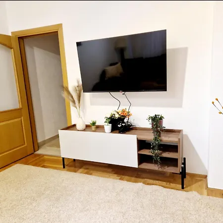 Pacifik Lux & Private Garage