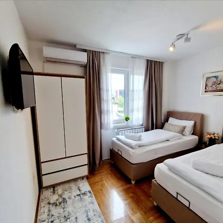 Apartment Pacifik Lux & Private Garage