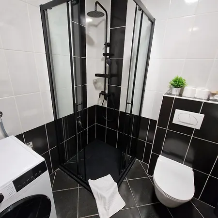 Pacifik Lux & Private Garage Daire