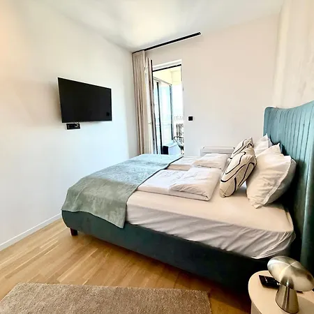 Pacifik Lux & Private Garage Daire